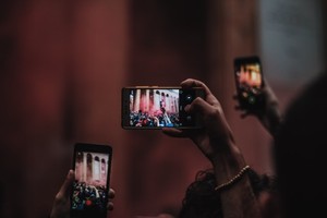 Hooks, Dependencies and Stale Closures
